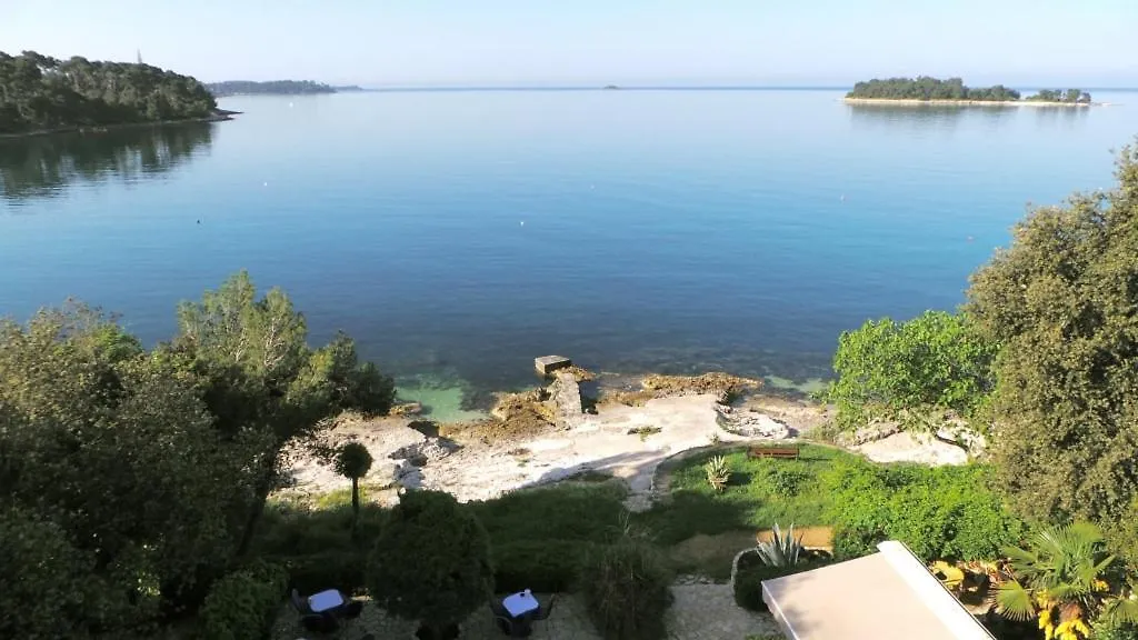 Rooms In Rovinj With A Sea View, Balcony, Air Conditioning, Wifi 81-2 0*,  Kroatië