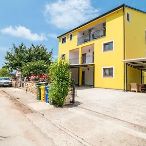  Affittacamere Place